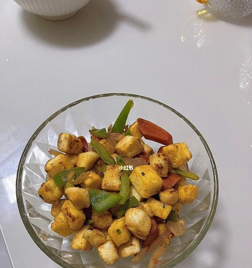 美味可口的彩椒炒馍块（色香味俱佳的家常菜）  第1张