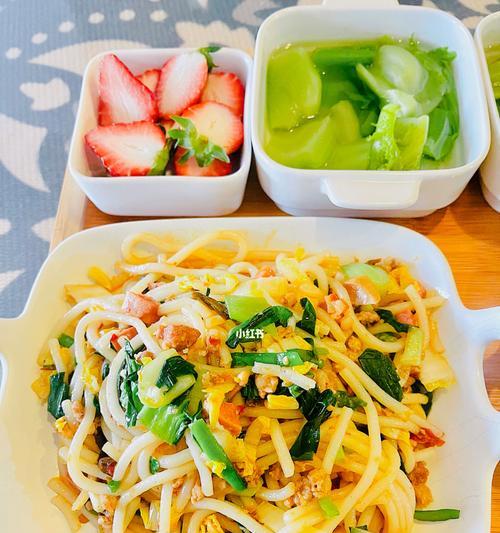 用心制作，美味炒米粉与炒米线（教你轻松搞定炒米粉和炒米线）  第1张
