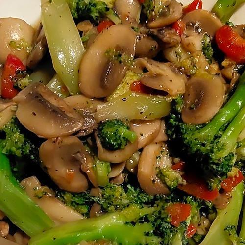 口蘑美食盛宴，炒口蘑一道不能少