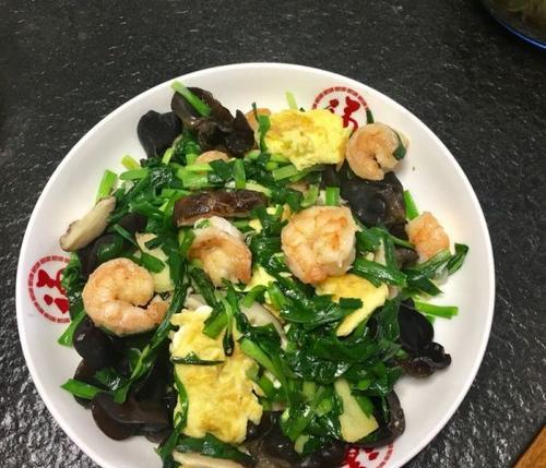 用寒冷季节的特色食材，烹制出暖心美味（用寒冷季节的特色食材）