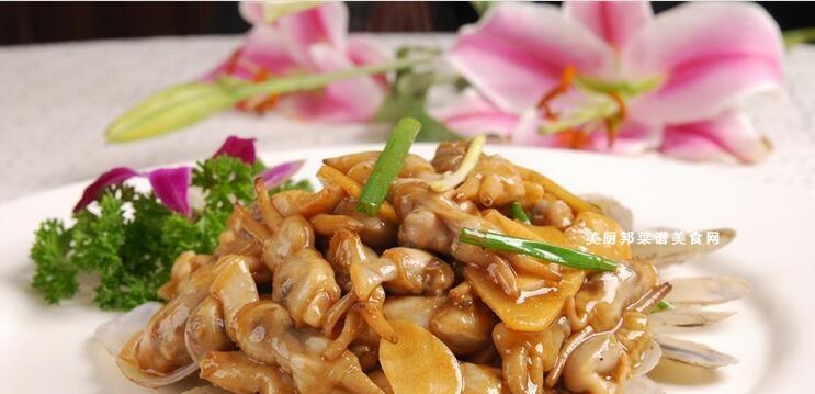 清炒蛏子的做法（家庭餐桌上的美味佳肴）  第1张