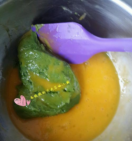 以八寸蛋糕为例，轻松学会制作菠菜戚风（以八寸蛋糕为例）  第1张