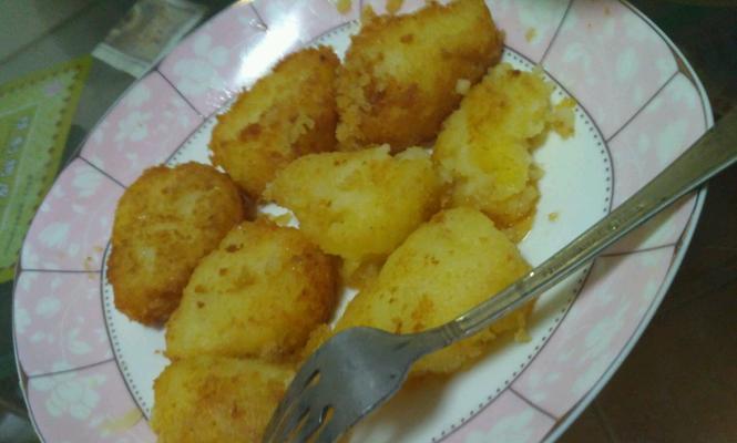 美味香脆的油炸土豆片制作方法（口感鲜美）