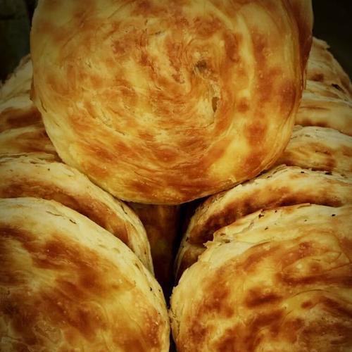 教你制作美味双色饼——以油璇为例（用简单的材料做出口感极佳的双色饼）