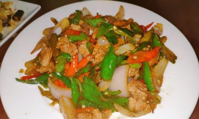 教你如何用洋葱炒出美味饿胗（做法详解）  第1张