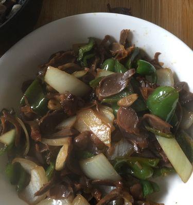 洋葱爆鸡胗的制作方法（鲜嫩多汁）