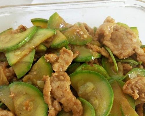 健康美味，无盐无味精版小蘑菇炒肉片（用自然食材）  第1张