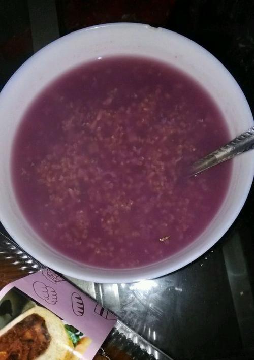 享受健康甜味，小米紫薯粥的制作方法（在家也能轻松做出养生美食）  第1张