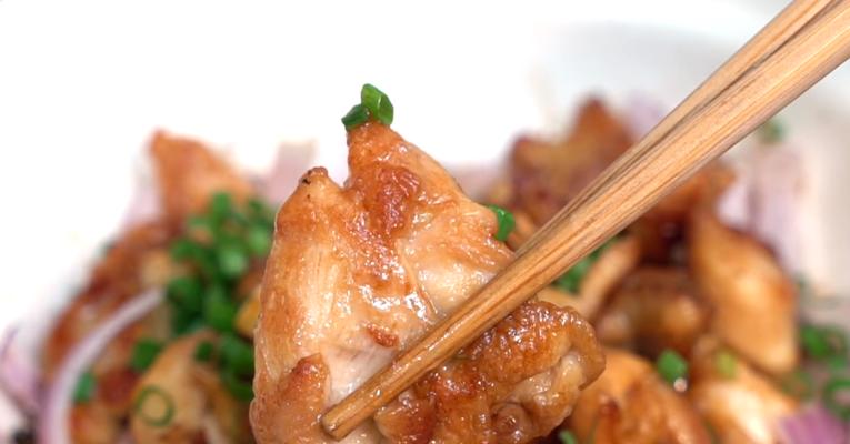 叉烧酱香小鸡腿——美味佳肴不容错过（传统叉烧口味与小鸡腿的完美结合）