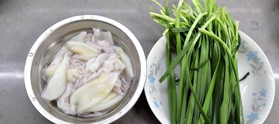 小海鲜韭菜汤的做法（美味健康）  第1张