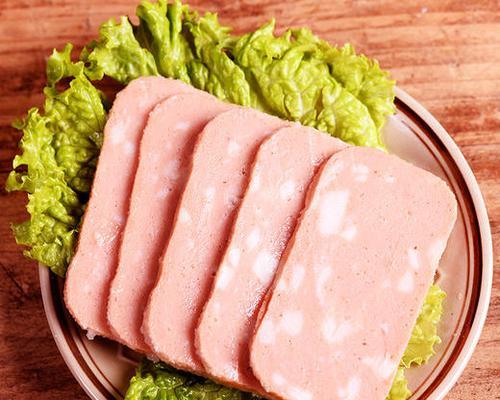 「美味易做的鲜香午餐肉料理」（让你在家也能轻松做出外面的美食享受）  第1张