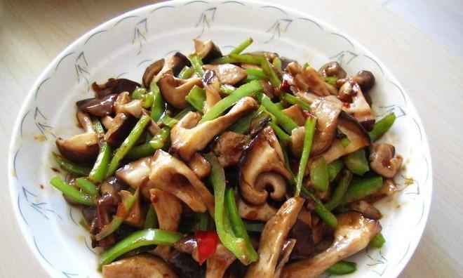 鲜香菇炒豌豆荚的做法（清爽健康）