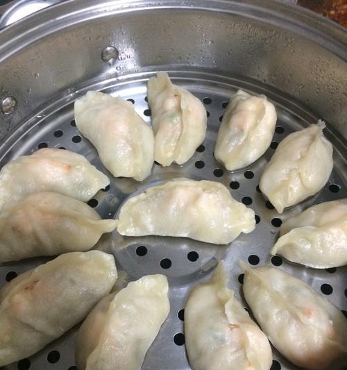 鲜虾蒸茄盒，美味无比（用新鲜虾肉包裹的茄盒）