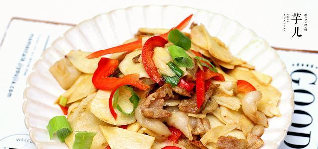 美味可口的鲜笋烧肉（传统佳肴）