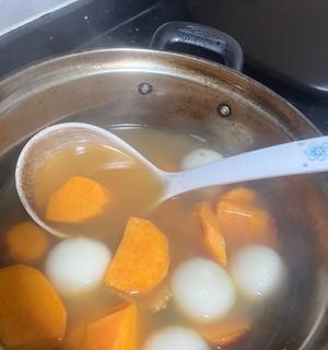 美味鲜奶丸子的制作方法（手把手教你制作口感丰富的鲜奶丸子）