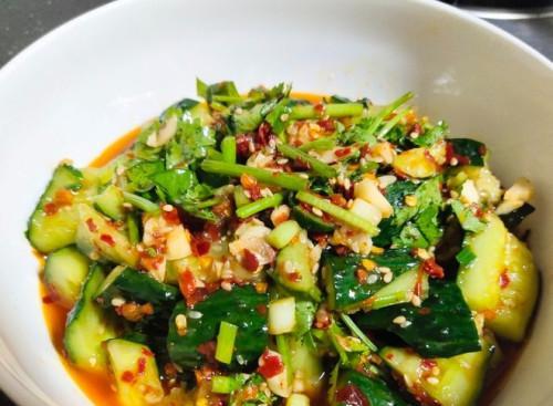 午餐肉炒菜芯，美味健康的家常菜（以易烊千玺最爱的一道菜为灵感）  第1张