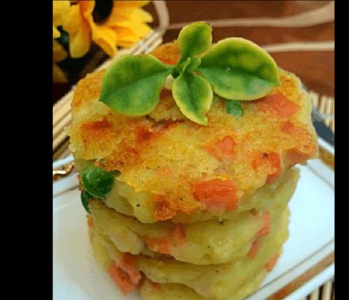 如何制作美味的土豆胡萝卜丝卷饼（简单易学的卷饼制作方法）  第1张