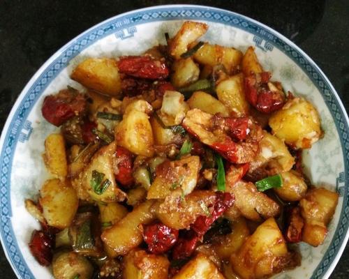 家常菜必备，美味健康的土豆豆腐烧茄子（用新鲜食材）  第1张