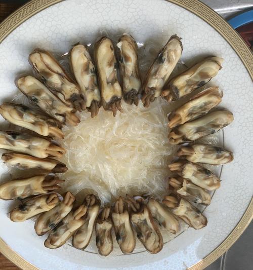 蒜蓉粉丝蛏子蒸虾仁的制作方法（鲜美健康）