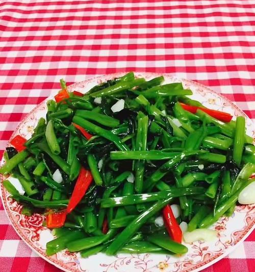 蒜茸空心菜叶的美味做法（以蒜茸为灵魂）  第1张