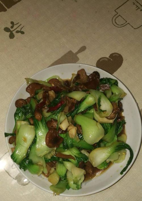 蒜泥油菜的做法（一道简单又美味的蔬菜菜肴）