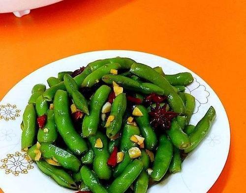 用蒜香的力量，让毛豆更有味道（用蒜香的力量）  第1张