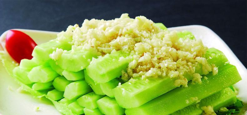 蒜泥黄心菜的做法（口感爽脆）