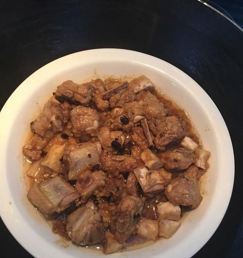 蒜泥鼓汁排骨的家常做法（味道鲜美）  第1张