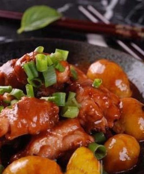 如何制作美味的原味水煮栗子（传统做法教你煮出软糯好吃的栗子）  第1张