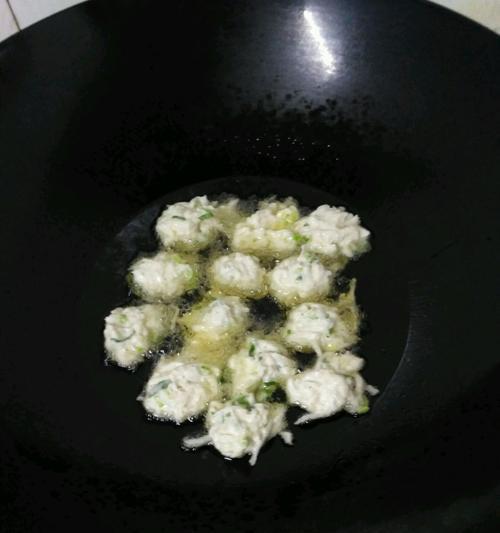 水晶萝卜丸子，色香味俱佳的健康小吃（做法详解）  第1张