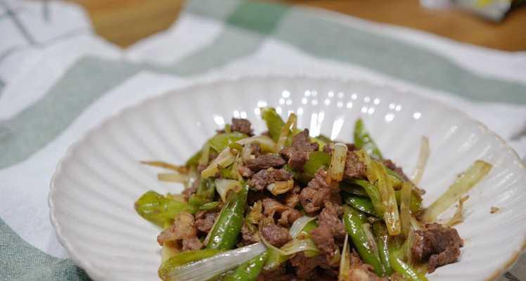 生呛杭椒的做法（让你尝到正宗的杭椒味道）  第2张