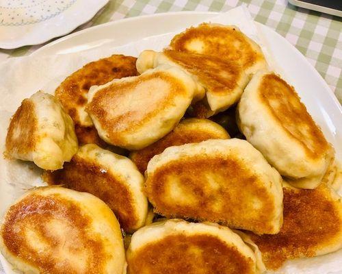 美味生煎西葫芦牛肉饺的制作方法（让你过足口福瘾的家常美食）  第3张