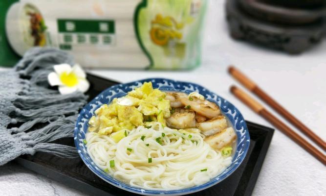 用生鸡蛋面制作美味佳肴的秘诀（掌握简单技巧）  第1张