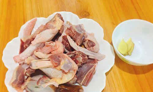 轻松学做生地花生水鸭汤（家常好汤）  第3张