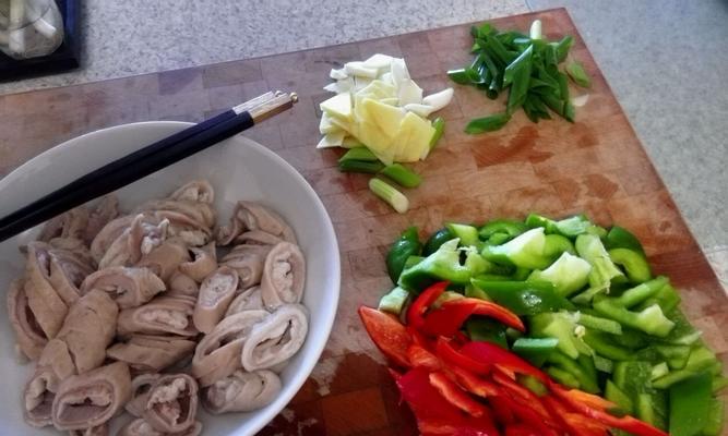 传统美食，手把手教你炒肥肠（掌握做法）  第2张