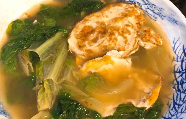 轻盈健康，清爽美味——生菜鱼片汤的制作方法  第3张