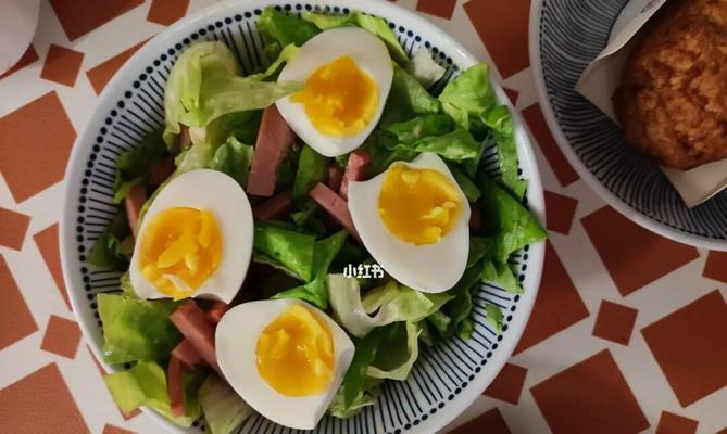 生菜叶鸡蛋煮泡面，健康美味又简单（以生菜叶为基础）  第1张