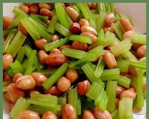 爽口生拌芹菜的制作方法（健康美味）  第3张