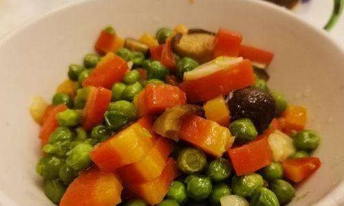 美味可口的以什锦豌豆丁（一道家常菜肴的简单做法）  第2张