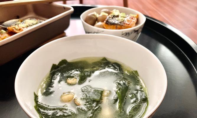 学会如何制作以什锦汤味增汤（让你的味蕾尝尝各种美味）  第2张