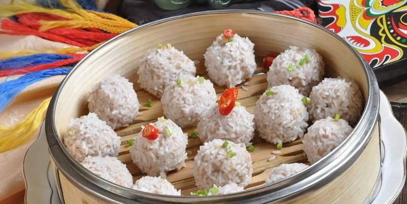 以什锦糯米肉丸为主题的做法（家庭美食制作）  第3张