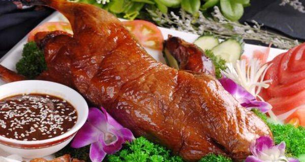 一道精致美味的佳肴——以什锦烤鸭胸（美食大师教你一步步制作）  第3张