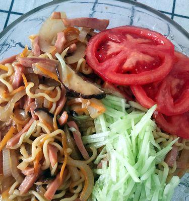 美味便捷之选——以什锦炒泡面（快手料理大杀器）  第3张