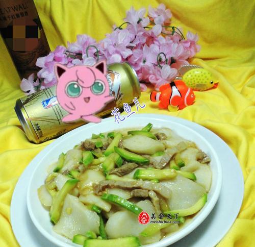 白菜肉丝炒年糕（家常美味营养丰富的炒年糕菜肴）  第3张