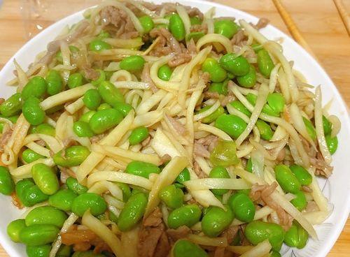 家常菜——肉丝炒茭白（健康美味）  第1张
