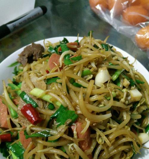 美味肉丝炒豆芽的做法（健康营养）  第1张