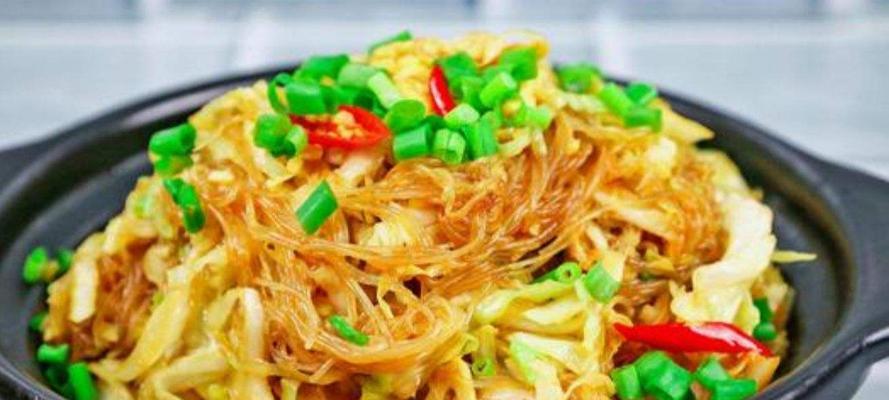 肉丝炒冬粉的制作方法（美味可口、简单易做）  第3张