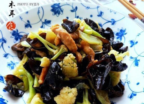 美食大赏——肉丝菜花的烹饪艺术（味蕾盛宴）