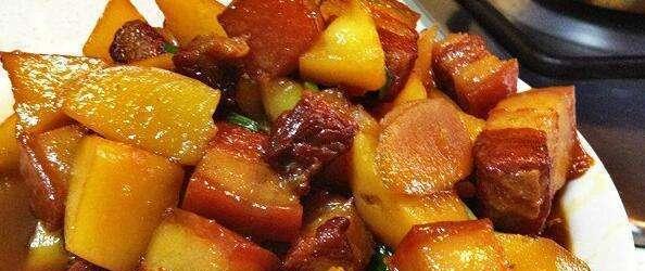 五花肉烧土豆，美味又下饭（家常菜的经典搭配）