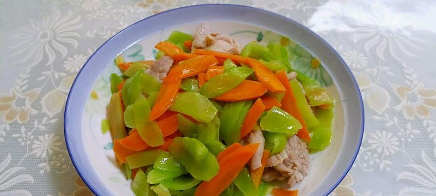 清爽美味，以肉片莴笋为主角的家常菜（家庭主妇也能做出的营养佳肴）  第1张